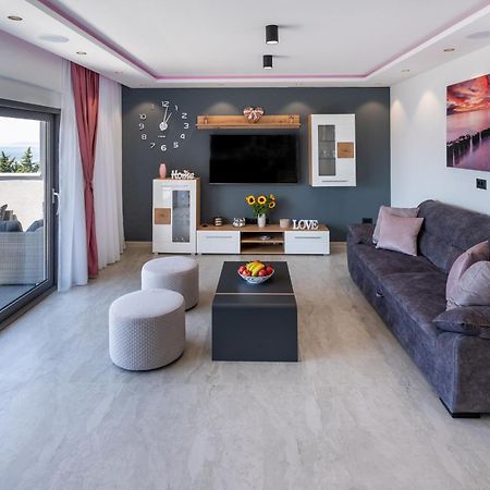 Luxury Apartment Lorena - Private Heated Pool - Jesenice  Dış mekan fotoğraf