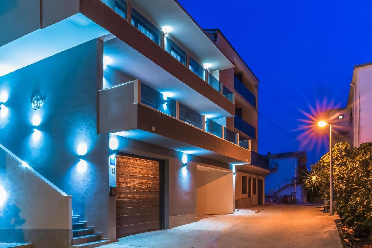 Luxury Apartment Lorena - Private Heated Pool - Jesenice  Dış mekan fotoğraf
